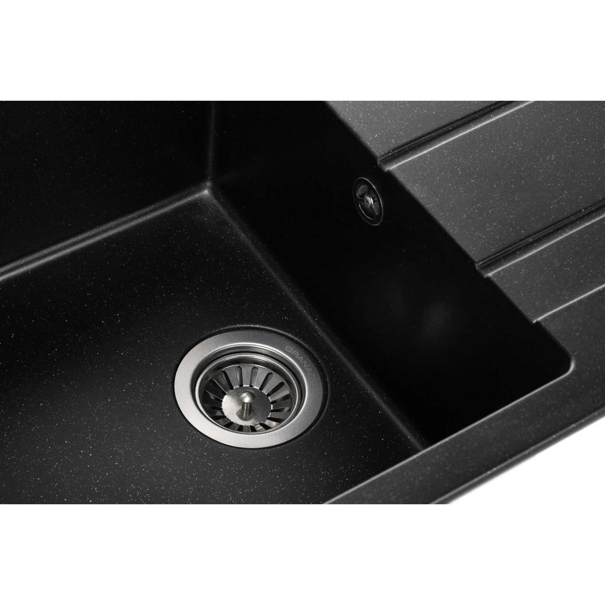 granado-mora-black-shine-005-jpg