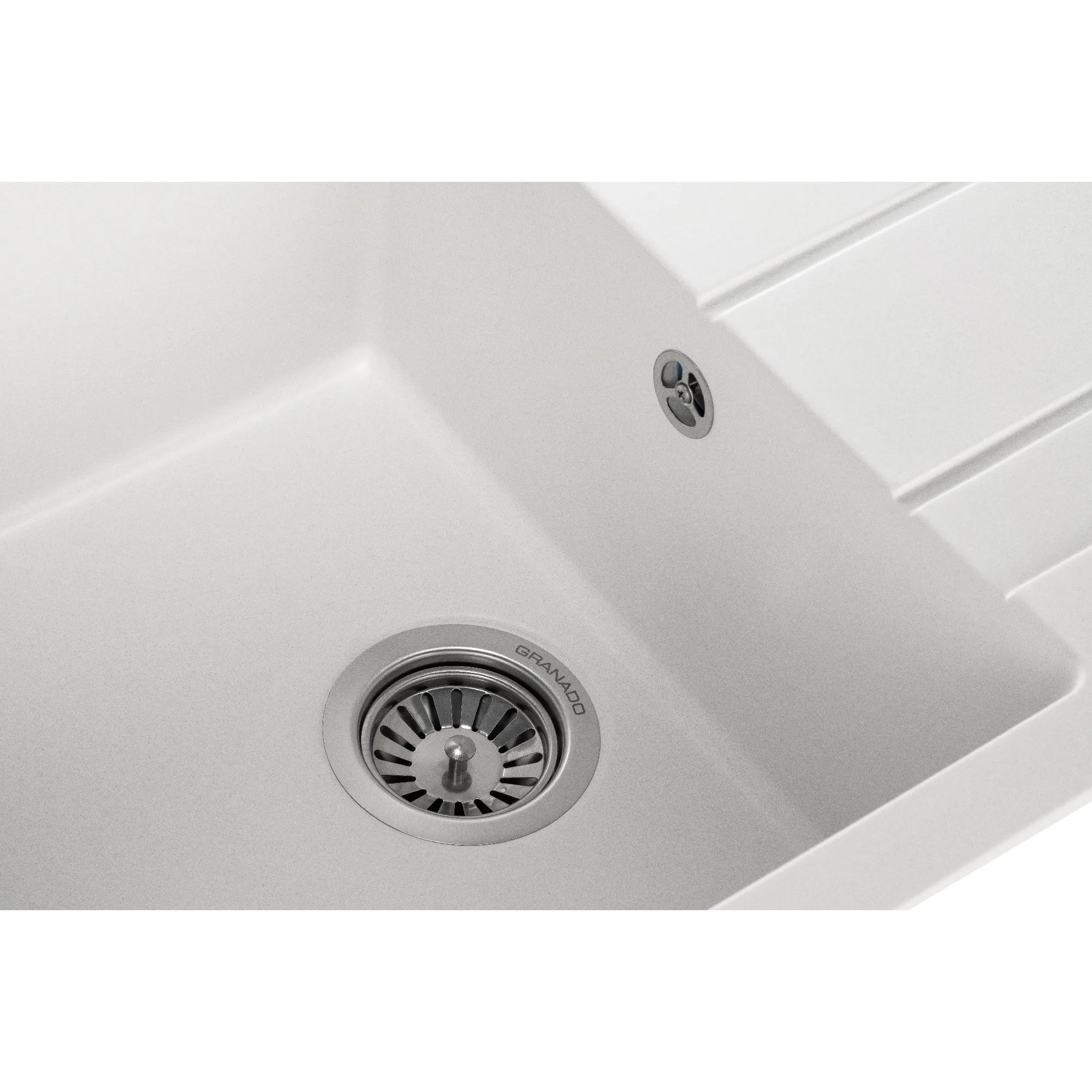 granado-mora-white-003-jpg